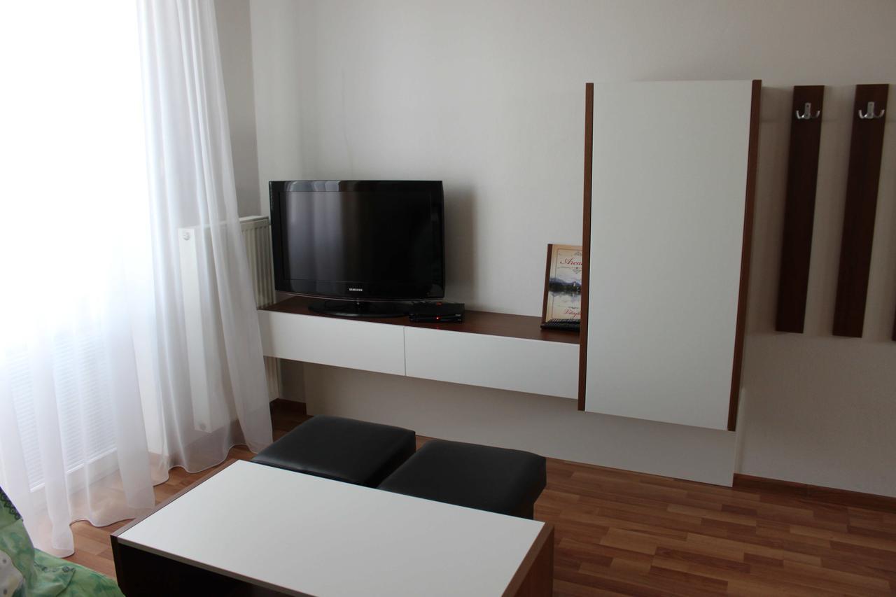 Privat Arcadia Apartment โปดไฮสกา ภายนอก รูปภาพ