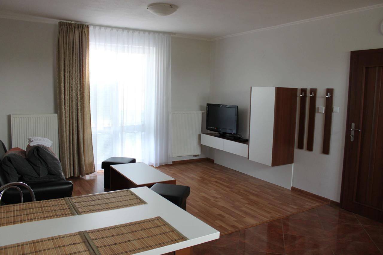 Privat Arcadia Apartment โปดไฮสกา ภายนอก รูปภาพ